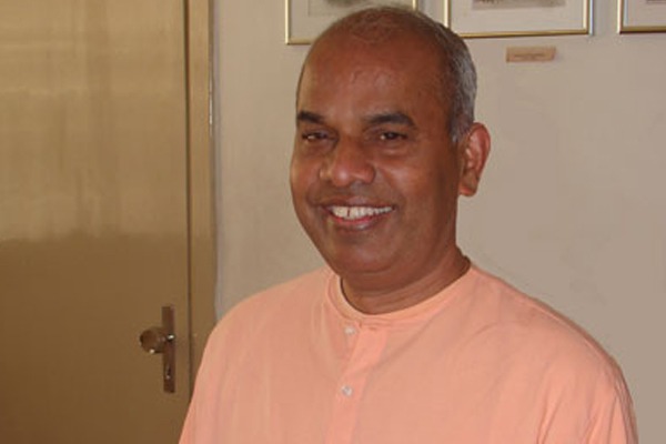Swami Nirmalatmananda